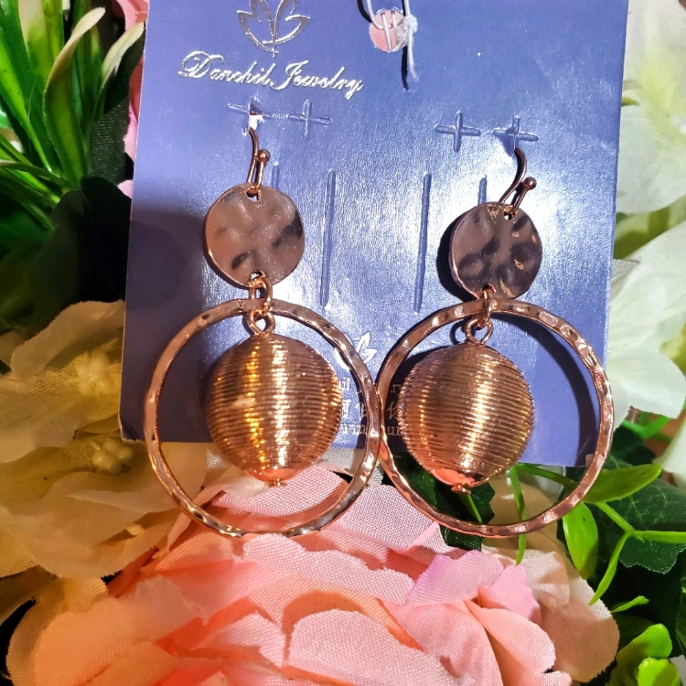 🌹 beautiful fashion earrings 3/20